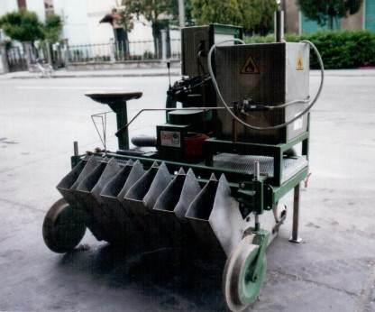 Ogräsbekämpning maskin för trädgårdsnäringen PM5