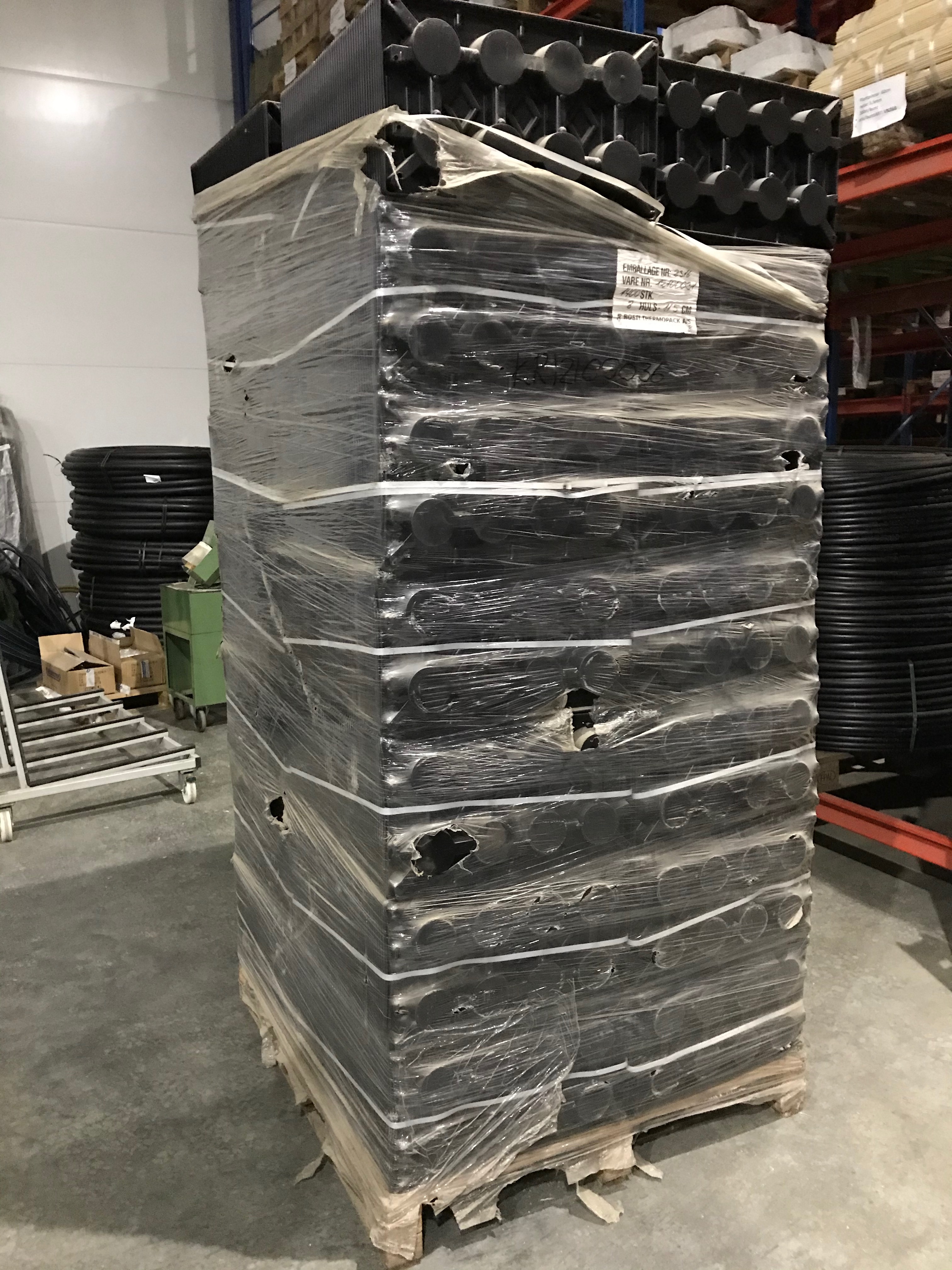 Transportbrätte  10 håls för 12cm, svarta   1400st