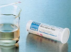 Ammoniak strips f&ouml;r manuell m&auml;tning av NH₄ i vattnet 100st/f&ouml;rp. 0-400mg/L